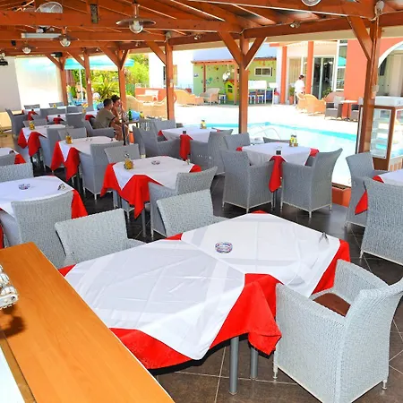 Panorama Aparthotel 3*