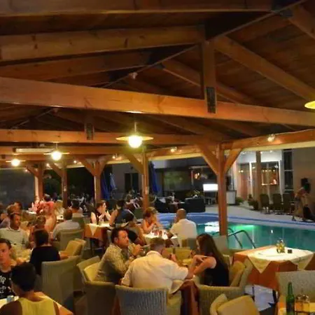 Aparthotel Panorama 3*